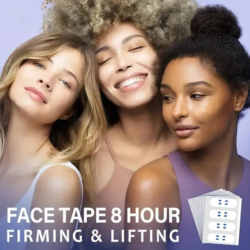 Tres mujeres jóvenes sonriendo mientras muestran una cinta facial de firmeza y levantamiento de 8 horas