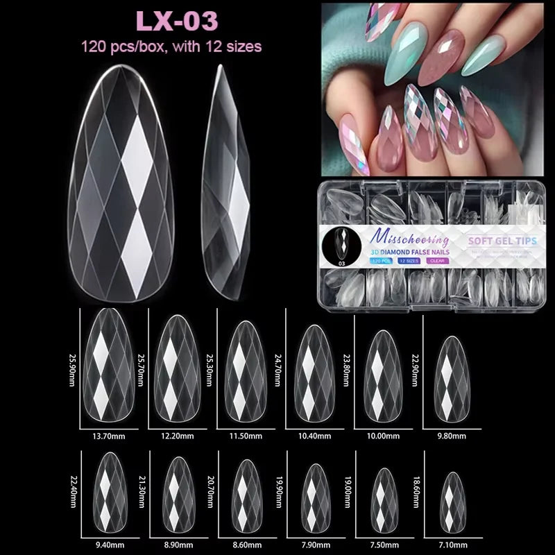 Diverses pointes de ongles en acrylique claires et colorées de différentes tailles pour faux ongles.