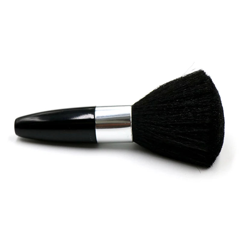 Schwarzer professioneller Haarbürsten mit silberner Ferrule und Griff.