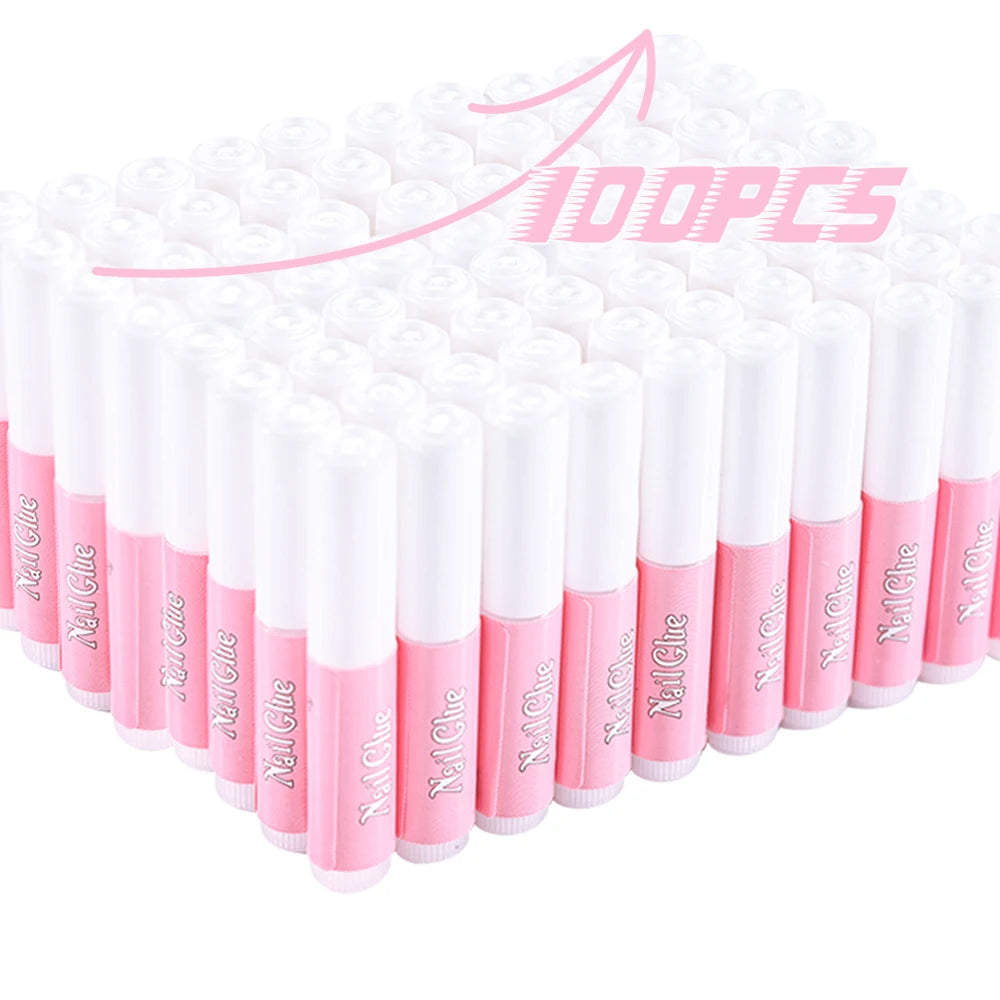 Grande quantité de tubes de colle à ongles roses alignés avec une flèche indiquant le nombre.