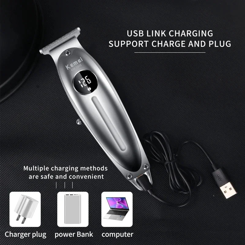 Silberner USB-Link-Ladekabel und Stecker mit Kabel, gezeigt neben verschiedenen Ladeoptionen.